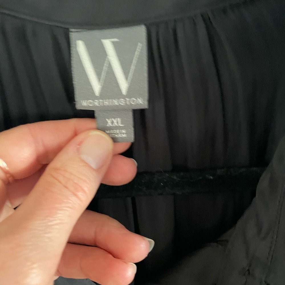 Worthington Classic Short Sleeve Black Satin Button Down Blouse - Picture 2 of 3